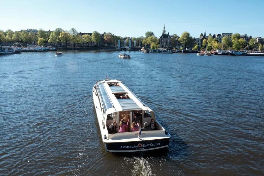 Amsterdam: Canal Cruise with Live Commentary & Audio Guide - Starting Across the IJ River at Badhuiskade 1