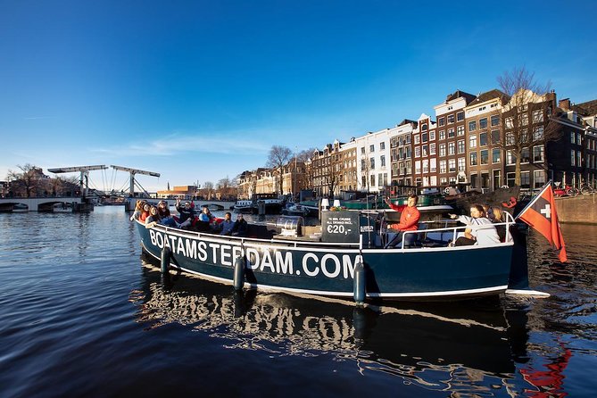 Amsterdam Canal Cruise With Live Guide and Unlimited Drinks - Why Amsterdam looks better from the canal