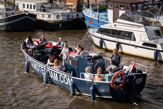 Amsterdam Canal Cruise with Live guide & Two drinks - Central St. - Key points at a glance