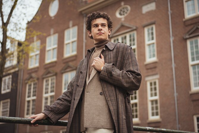 Amsterdam Canal, Tulip, Windmill Photoshoot | Custom Request - Posing help that makes the session easier