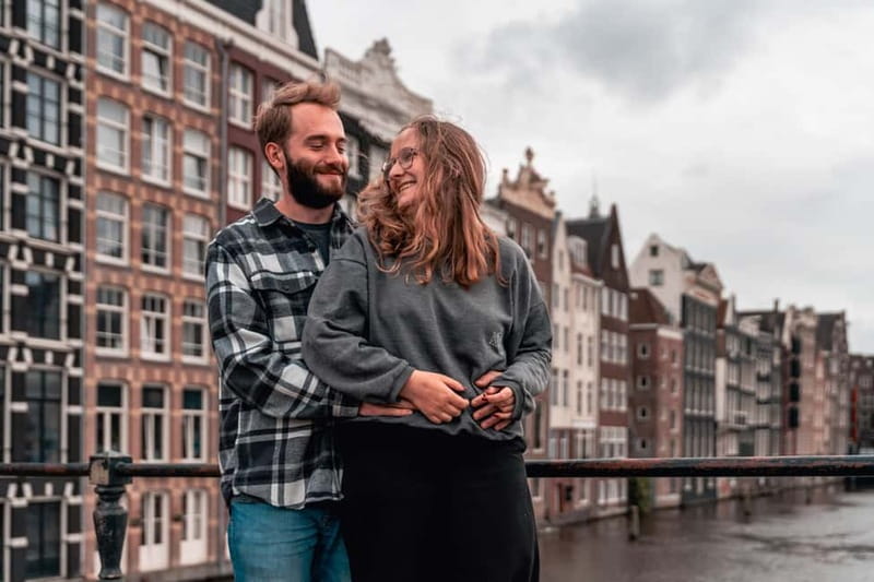 Amsterdam Canals Photoshoot: Private Solo, Family or Couples - Stop two: Choose a nearby second setting