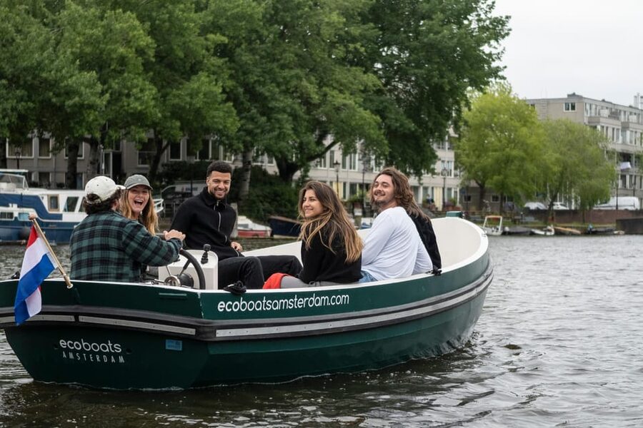 Amsterdam: Captain For a Day 2-Hour Boat Rental - Practical rules that affect the experience