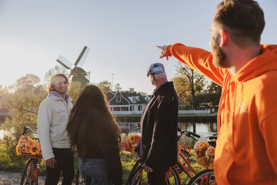 Amsterdam: Cheese, Windmill & Countryside Bike Tour - Cycling along Nieuwendammerdijk