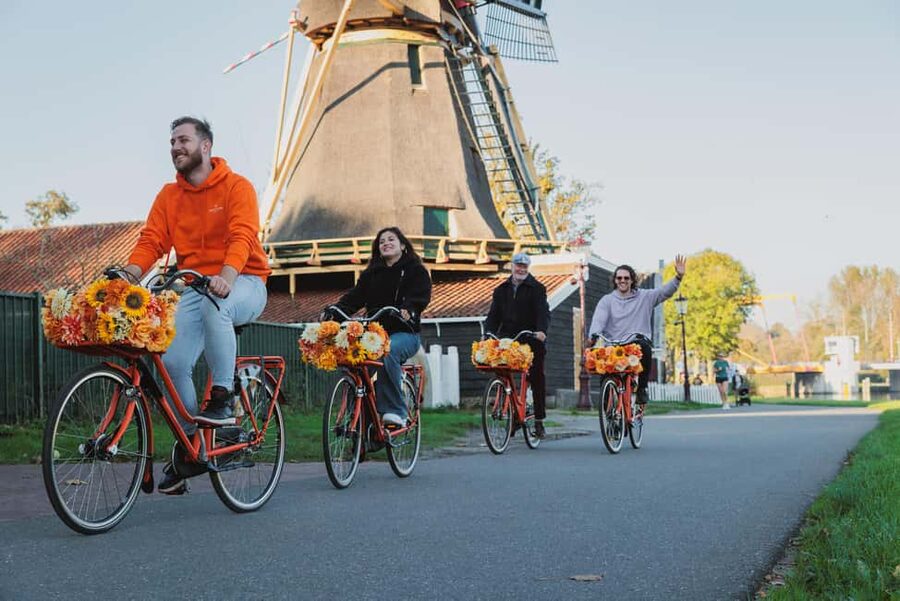 Amsterdam: Cheese, Windmill & Countryside Bike Tour - Ransdorp and its old church tower