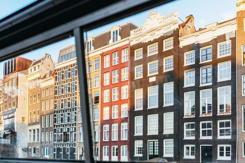 Amsterdam: Cheese & Wine Cruise Tasting Experience - What comes to the table