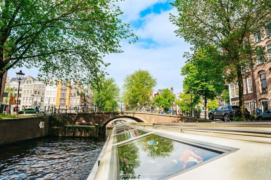 Amsterdam: City Canal Cruise and Rijksmuseum - Choosing between the Hard Rock Cafe and Heineken Experience docks