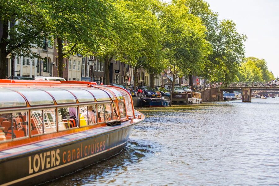 Amsterdam: City Centre Canal Cruise - Families, children, and access