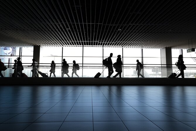 Amsterdam City to AMS Schiphol Airport departure transfer - Why the 2.5 to 3-hour pickup window matters