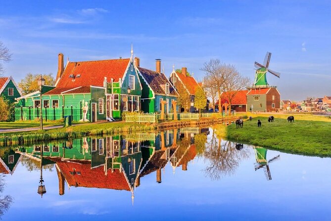 Amsterdam: Day Trip to Keukenhof & Zaanse Schans Windmills - Six hours inside Keukenhof