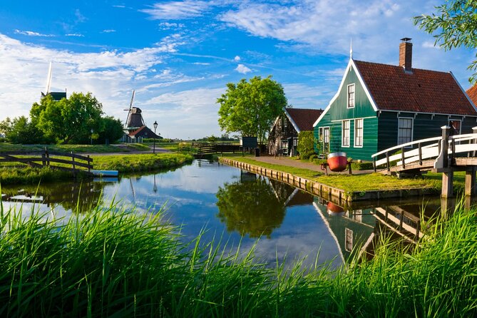 Amsterdam: Day Trip to Keukenhof & Zaanse Schans Windmills - Who will enjoy this day trip most