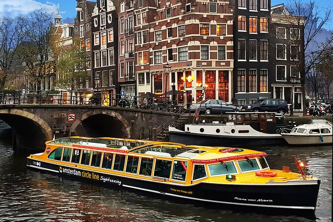 Amsterdam: Dutch Cheese and Wine Tasting Cruise - Captain Braot and the tone on board