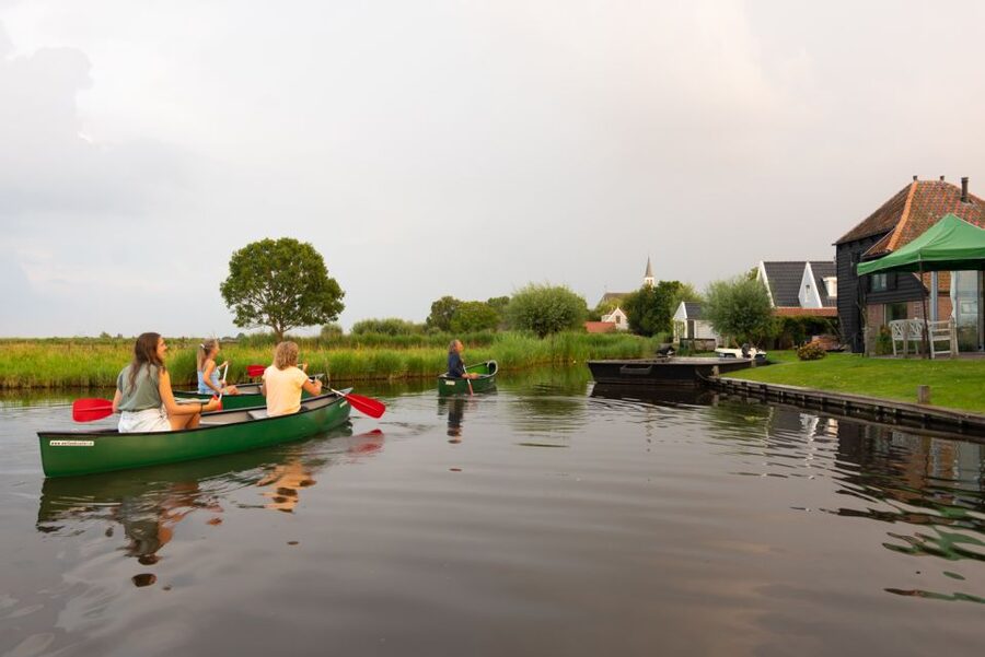 Amsterdam: Dutch Countryside Sunset Canoe Tour - Leaving Amsterdam for the North Holland countryside