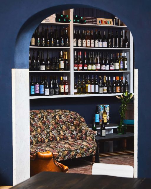 Amsterdam: Dutch Wine Tasting with Sommelier - Bread, pairings, and extra bites