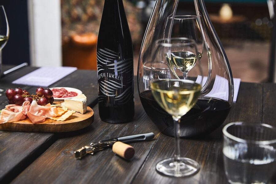 Amsterdam: Dutch Wine Tasting with Sommelier - A lesson that adjusts to your level