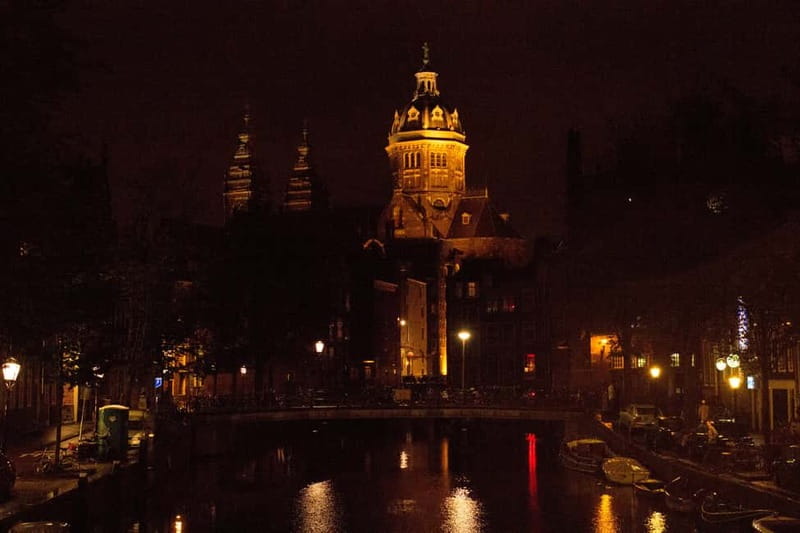 Amsterdam: Evening Cocktail Cruise along the canals - Cocktails, mocktails, wine, and what you actually eat