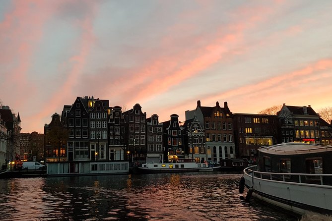 Amsterdam Evening Cosy & Small Cruise & Drinks and Bites - Sunset - Open-air views and evening photography