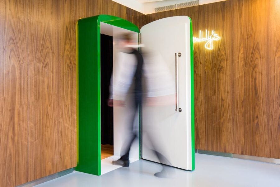 Amsterdam: Exclusive Heineken Experience VIP Tour Ticket - Who should book this experience?