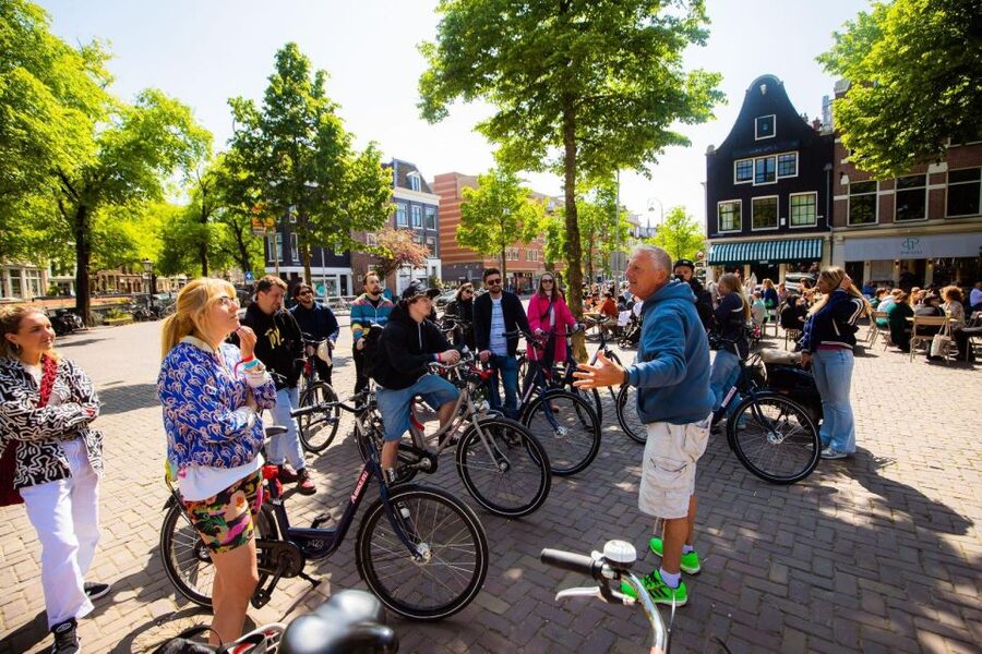 Amsterdam: Explore the City Highlights by Bike - Museumplein and the Rijksmuseum area