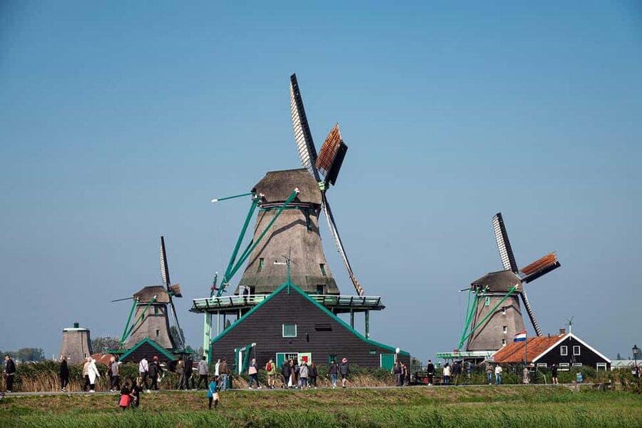 Amsterdam: Explore Zaanse Schans: Half-Day Luxury Coach Trip - Key points to know before booking