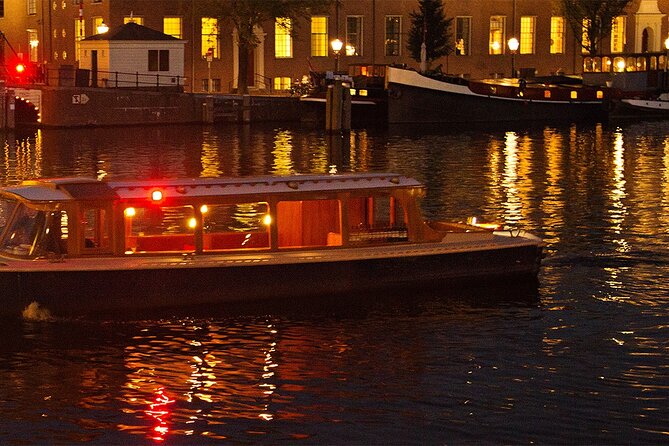 Amsterdam Festival of Lights Cruise by Captain Dave - Mulled Wine, Hot Chocolate, and Winter Comfort
