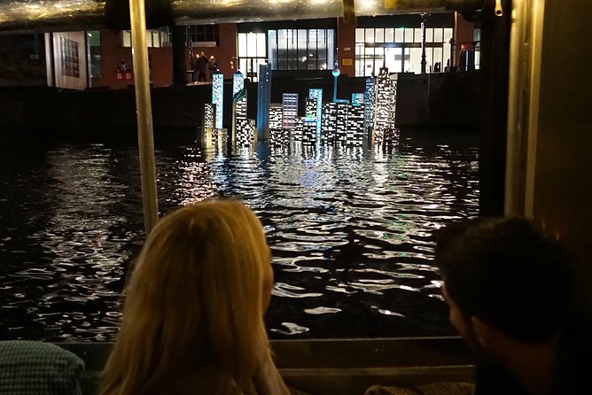 Amsterdam Festival of Lights Cruise by Captain Dave - Who Will Enjoy This Cruise Most?