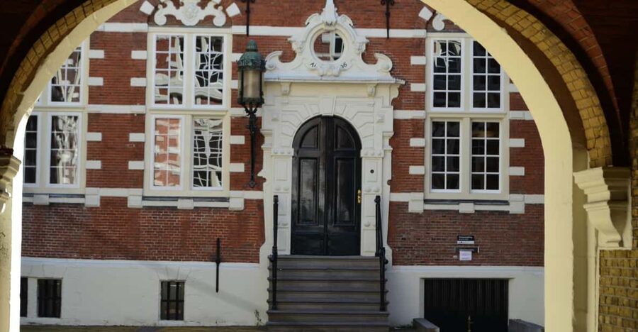 Amsterdam: Financial History Tour - Key points to know before booking