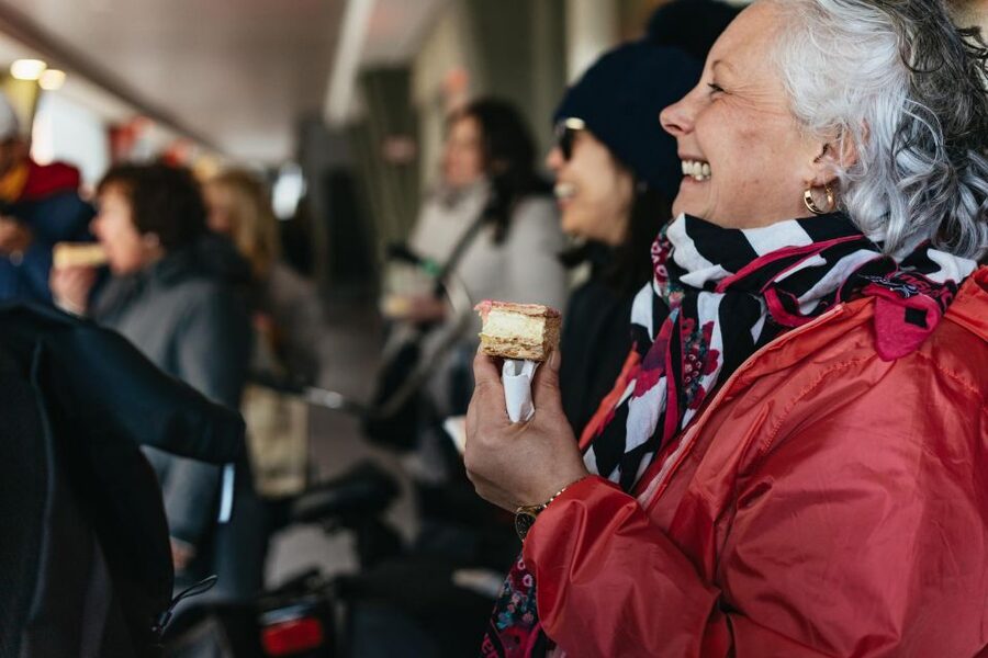Amsterdam: Food and Culture Walking Tour with Tastings - Dutch comfort food, one stop at a time