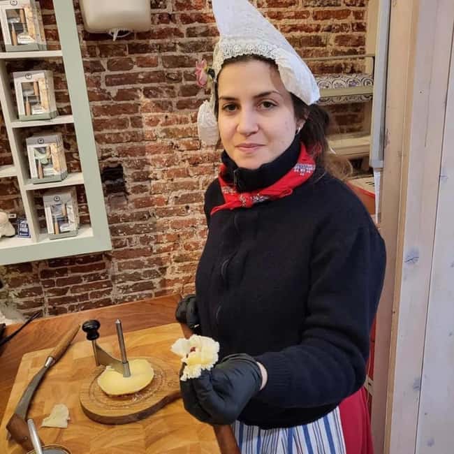 Amsterdam: Food Walking Tour - Starting at Amsterdam Centraal