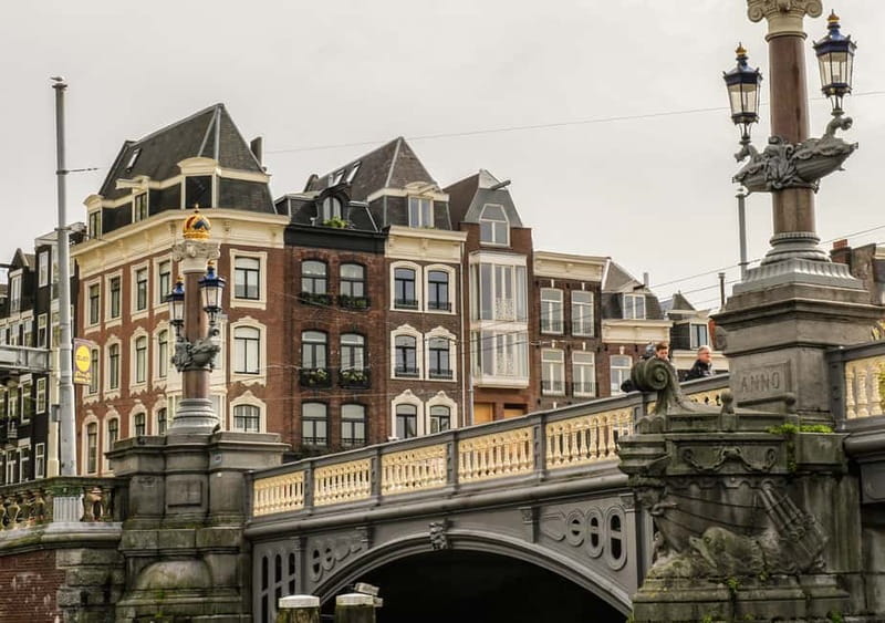 Amsterdam: German Canal Cruise with Unlimited Drinks Option - The possible Westerkerk and Anne Frank House views