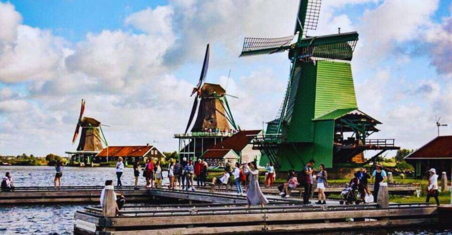 Amsterdam: Giethoorn and Zaanse Schans Windmills Day Tour - Leaving Amsterdam at 8:00 AM