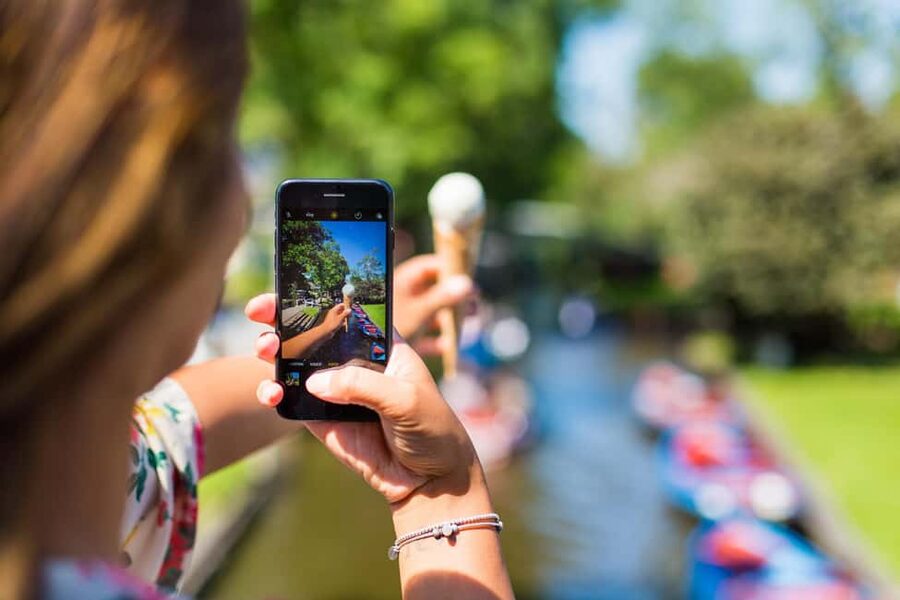 Amsterdam: Giethoorn Day Trip with Boat Tour - How much value does the $90 price offer?