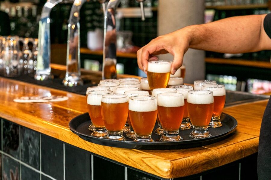 Amsterdam: Guided Craft Beer Brewery Bus Tour with Tastings - Meeting the bus at Overhoeksplein