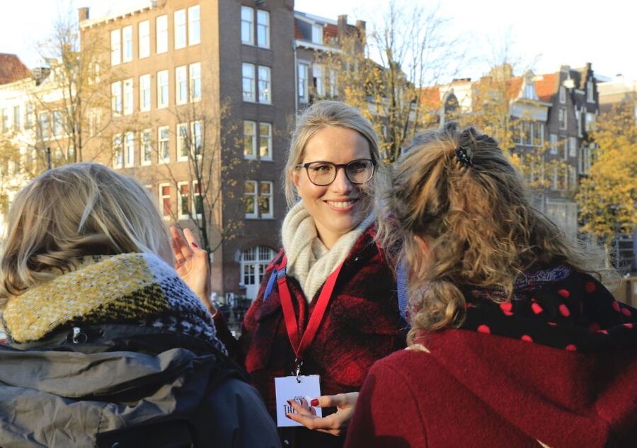 Amsterdam: Guided Cultural Walking Tour - Returning beside the Amstel