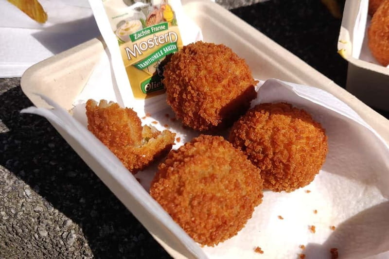 Amsterdam: Guided Food Tour with Tastings - Why the six-person limit makes a difference