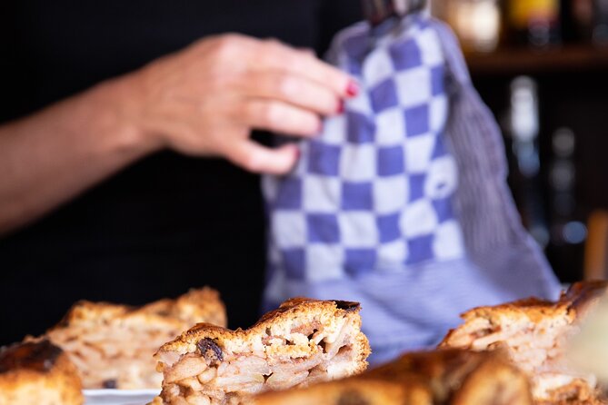 Amsterdam High-End Dutch Food & History Tour - Up to 8 guests - How the small group changes the experience