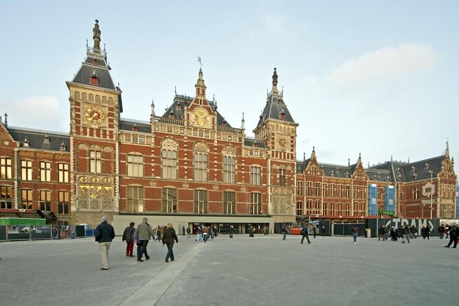 Amsterdam Highlights Bike or E-Bike Tour - Why a bike tour works so well in Amsterdam
