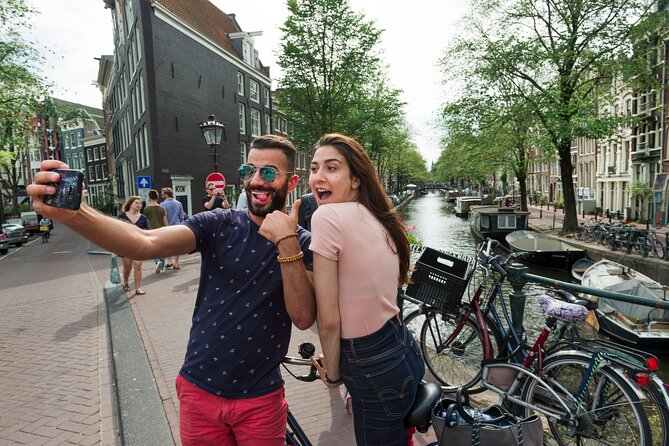 Amsterdam Highlights Bike Tour - Guided in EN/ES/DE/NL - Starting at A-Bike near Central Station