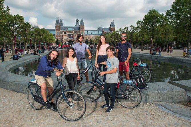 Amsterdam Highlights Bike Tour - Guided in EN/ES/DE/NL - The guides and the quality of the commentary