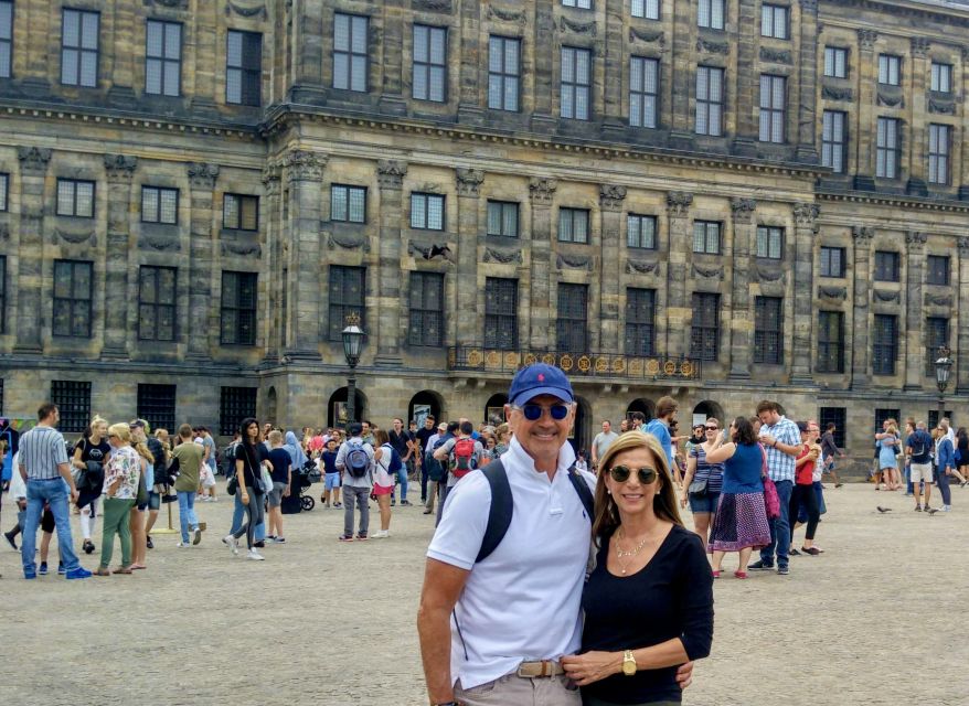 Amsterdam: Highlights & Hidden Gems Private Walking Tour - De 9 Straatjes and its small-scale shopping