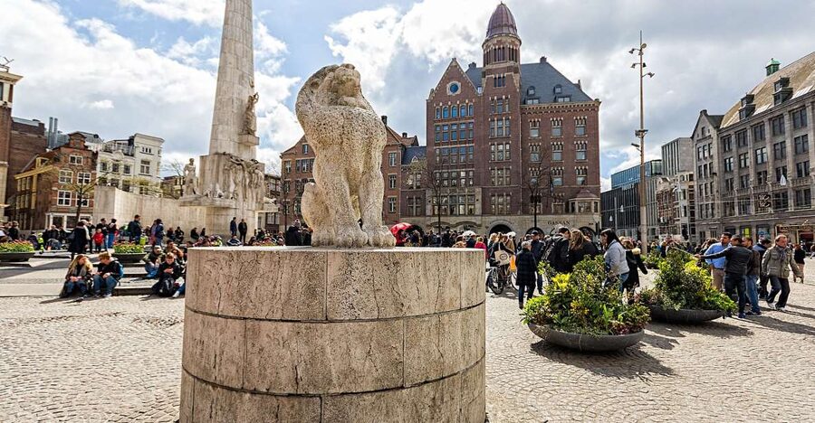 Amsterdam: Historic Walking Tour - Meeting at Damrak, beside Amsterdam Central Station