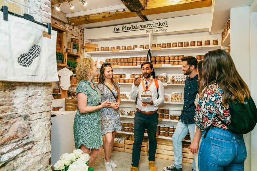Amsterdam: Historical Highlights Walking Tour with Tasting - Key Points Before You Book