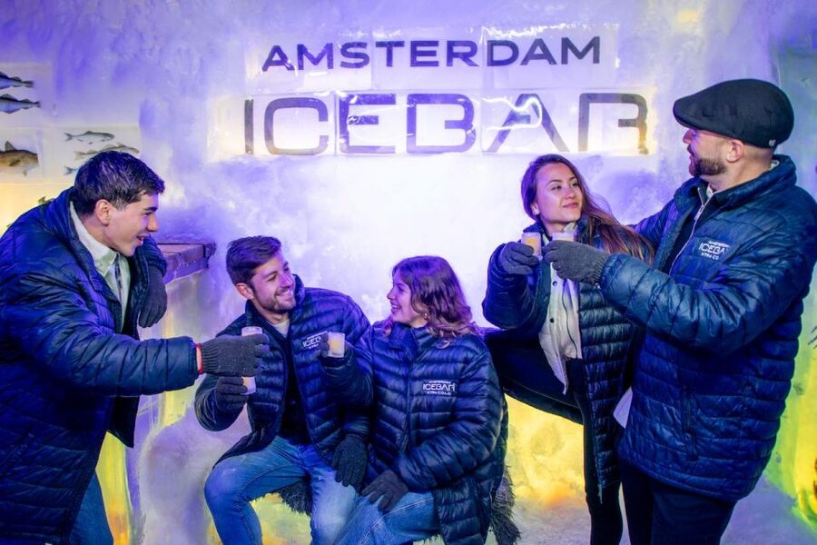 Amsterdam: Icebar Entry Ticket with 3 Drinks - How the drink tokens work