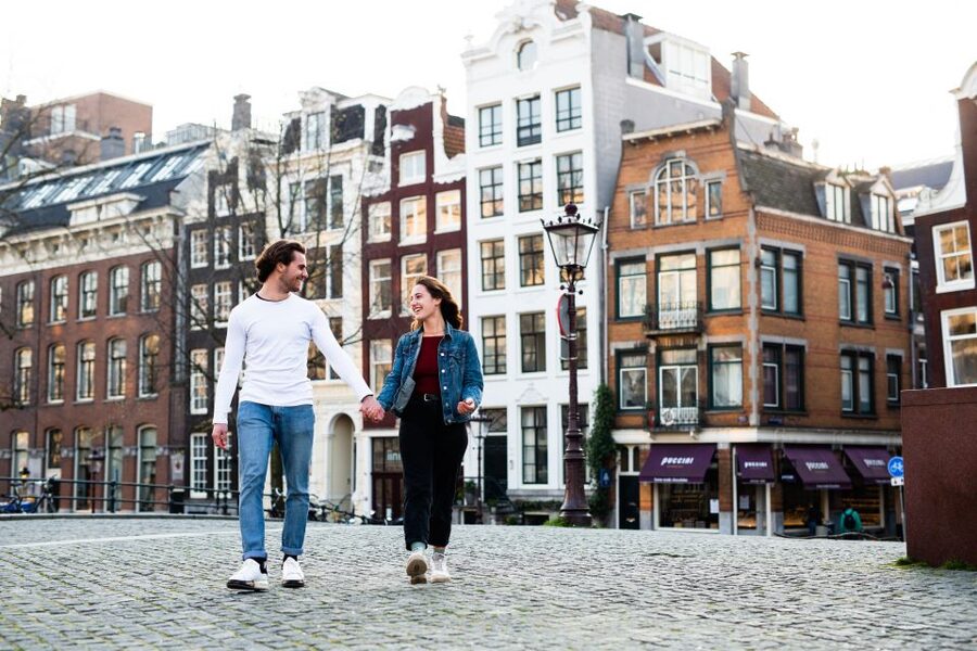 Amsterdam: Instagram Scenic Photo Spots & Moco Museum Tour - Weather, clothing, and photo preparation