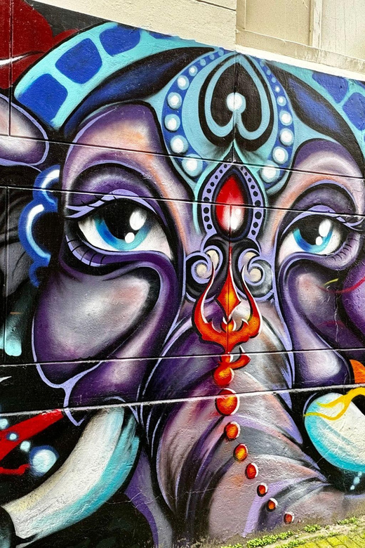 Amsterdam: Interactive Street Art Tour - English - Solving riddles instead of following a guide