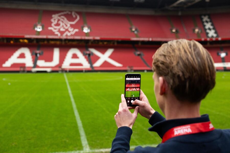 Amsterdam: Johan Cruijff ArenA Tour with Optional Guide - Choosing between the self-guided and guided options