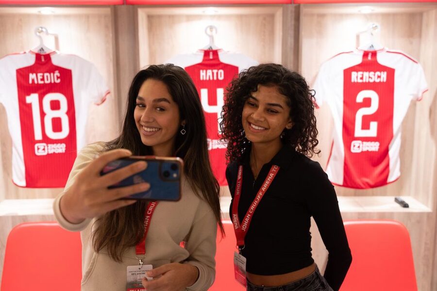 Amsterdam: Johan Cruijff ArenA Tour with Optional Guide - The Ajax dressing room and restricted back areas