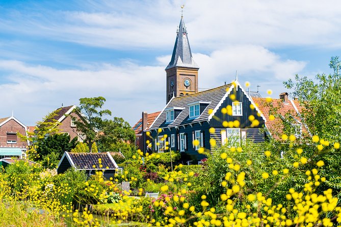 Amsterdam: Keukenhof, Zaanse Schans & Volendam Tour - The Volendam cheese factory and traditional tasting