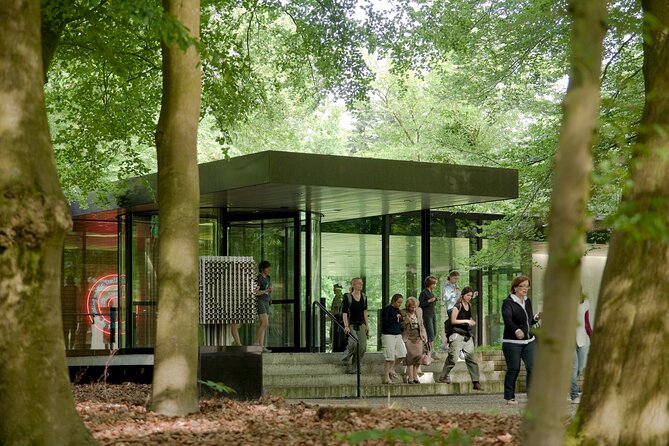 Amsterdam: Kröller Müller Museum and Hoge Veluwe NP Private Tour - The sculpture garden needs more time than you think