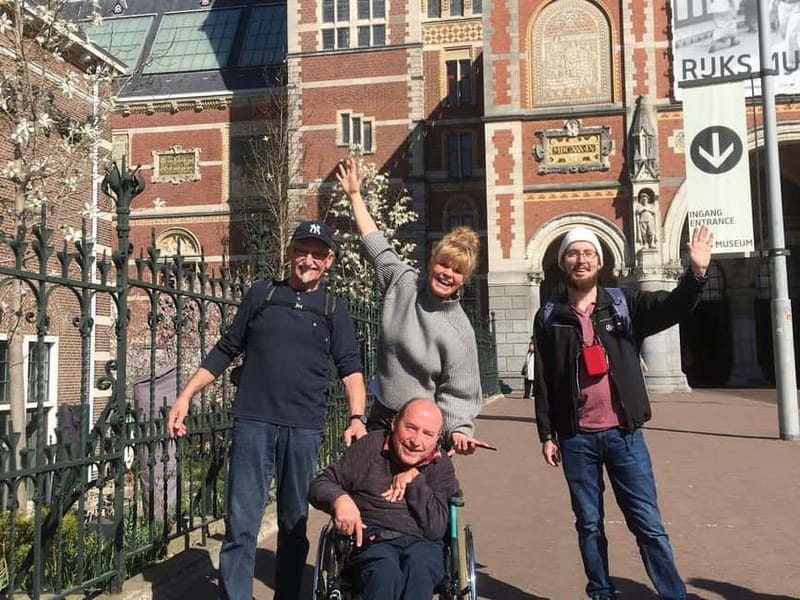 Amsterdam: Kultour, Kulturelle Stadtführung mit Herz & Seele - What $30 includes, and what it does not