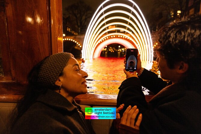 Amsterdam Light Festival: Heated Boat Cruise + Hot Drinks & Bite - Why the guides matter so much
